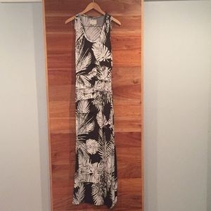 Nicole Miller Palm Print Maxi Maternity Dress L